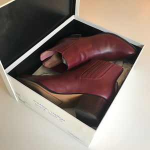 Halogen Maroon Leather Ankle Boots (Size 8.5M)